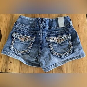 Premium Vanity Denim Embroidered Jewel Gem Curvy Three Button Shorts Size 25